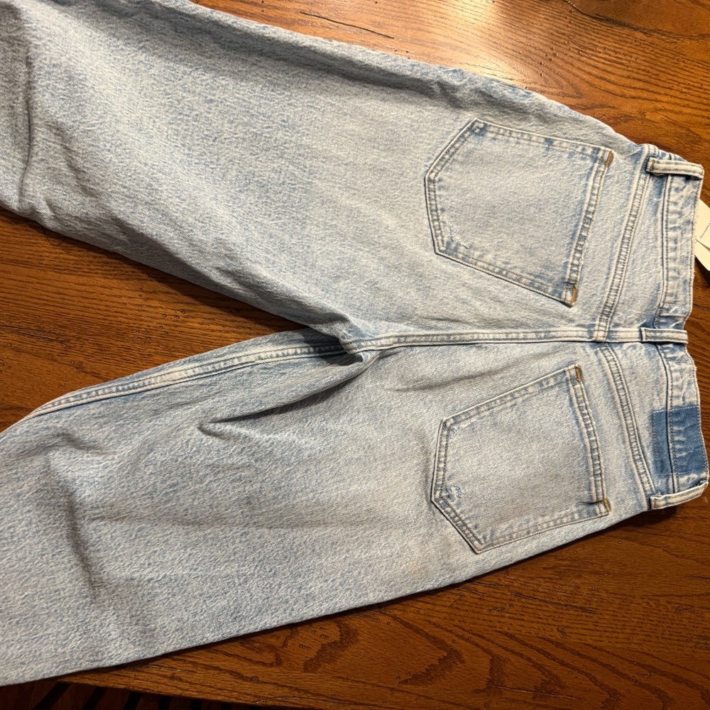 Abercrombie & Fitch High Rise Light Wash Jeans